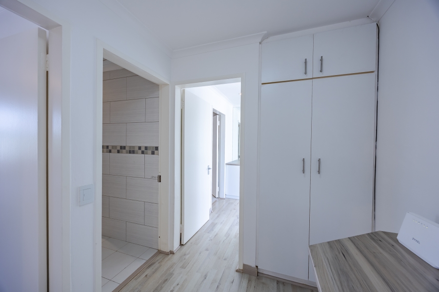 2 Bedroom Property for Sale in Milnerton Central Western Cape